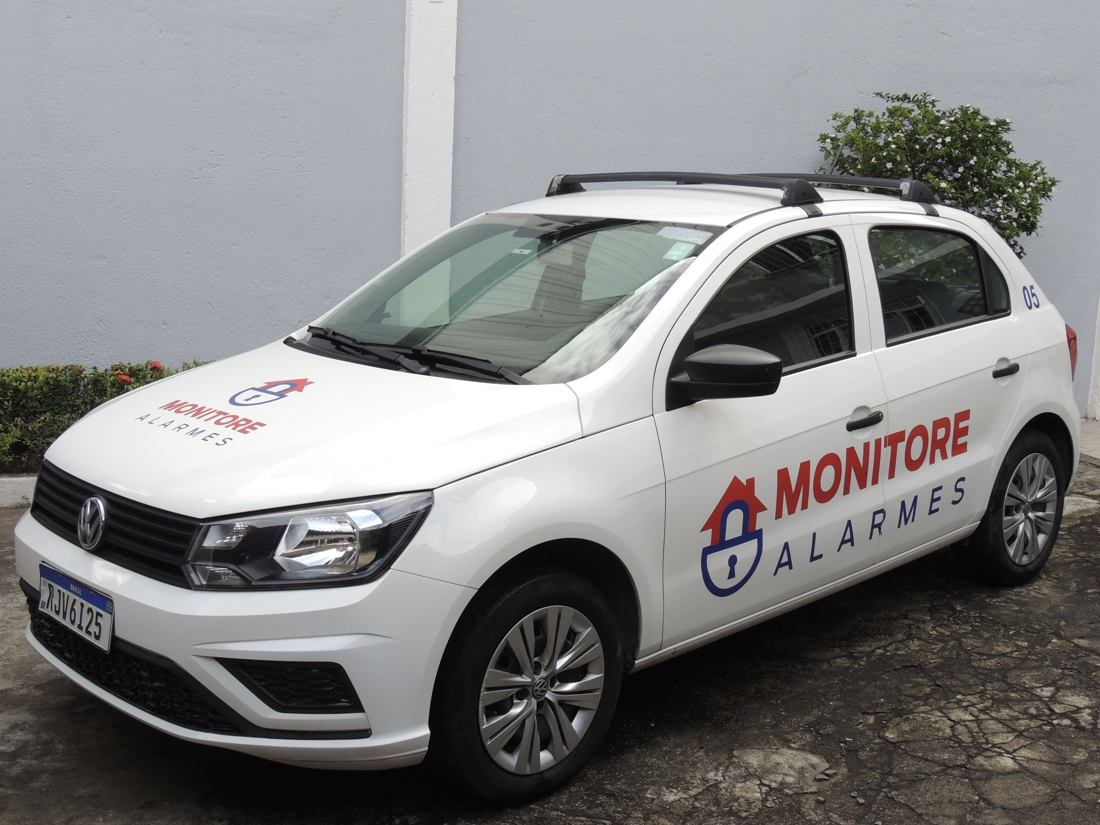 Veículo adesivado (2).jpg